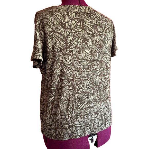 Womens Shirt Size 1X Khaki Green Floral Crew Neck Everyday Wear Casual Summer - Picture 4 of 7